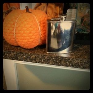 6 oz stainless steel flask